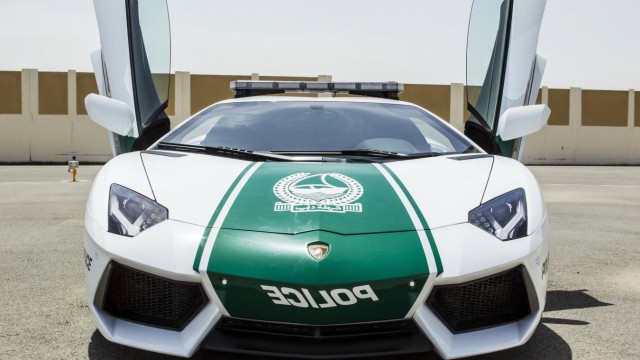 Polizei in Dubai Lamborghini
