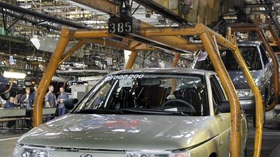 Abwrack-Zuschuss: Lada-Produktion in Togliatti. Der russische Hersteller Avtovaz gehört zu den größten Gewinnern der deutschen Abwrackprämie.