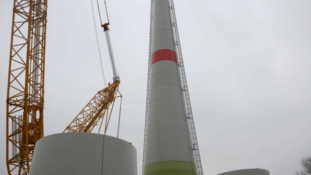 Energiewende: In einer Woche soll das Windrad eine Höhe von 138 Metern erreichen.