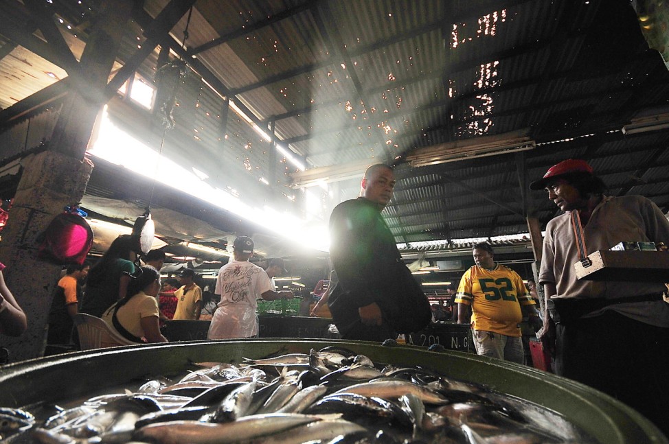 Fische auf einem Markt in Manila, Philippinen