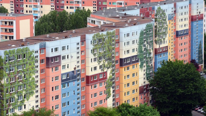 Größtes 'bewohntes' Wandbild entsteht in Berlin