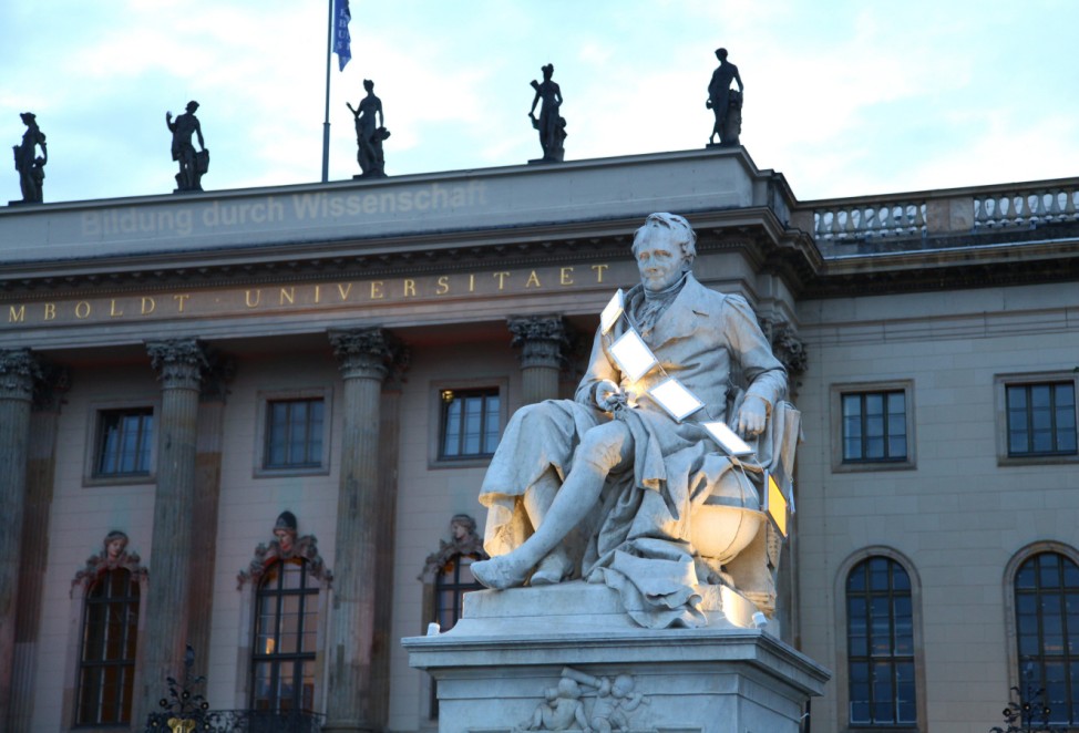 Humboldt-Universität - Denkmal für Alexander von Humboldt