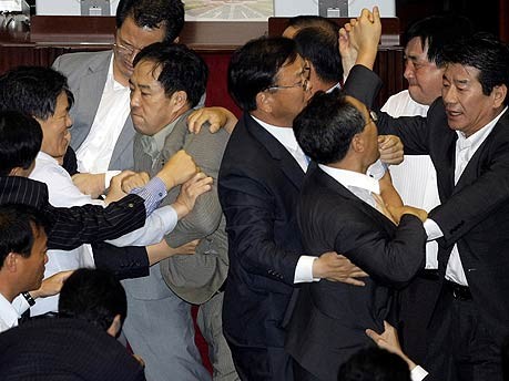 Südkorea, Parlament, Prügelei
