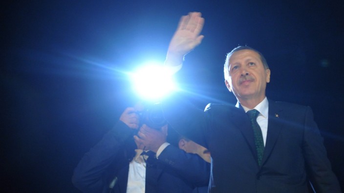 Occupygezi-Proteste: Der türkische Premier Recep Tayyip Erdogan bei seiner Ankunft in Istanbul.
