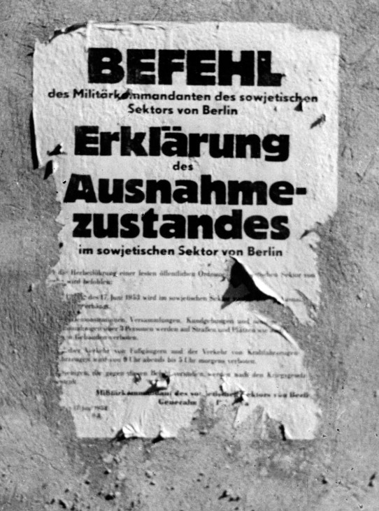 Volksaufstand am 17. Juni 1953, Niederschlagung des Aufstands durch russische Truppen  | Uprising of 1953 in East Germany: russian troops suppresses the insurrection