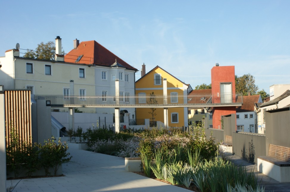 Architektouren - Dachlandschaft auf Quartiersgarage, Landau a.d. Isar