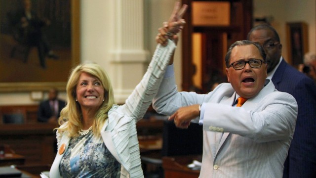 Protesters In Texas Statehouse Block Texas Lawmakers From Passing Abortion Bill