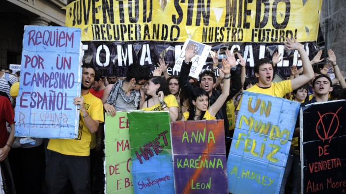Jugendarbeitslosigkeit: Die Jugendlichen, wie hier in Spanien, gehen auf die Straße, um auf ihre Not aufmerksam zu machen (Archivbild von 15. Mai 2013).