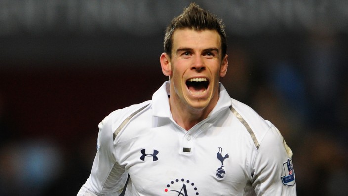 FILE âÄ" Gareth Bale Wins PFA Player of the Year and Young Player of the Year Aston Villa v Tottenham Hotspur - Premier League
