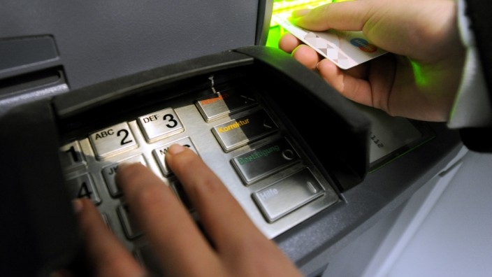 Manipulierte Geldautomaten