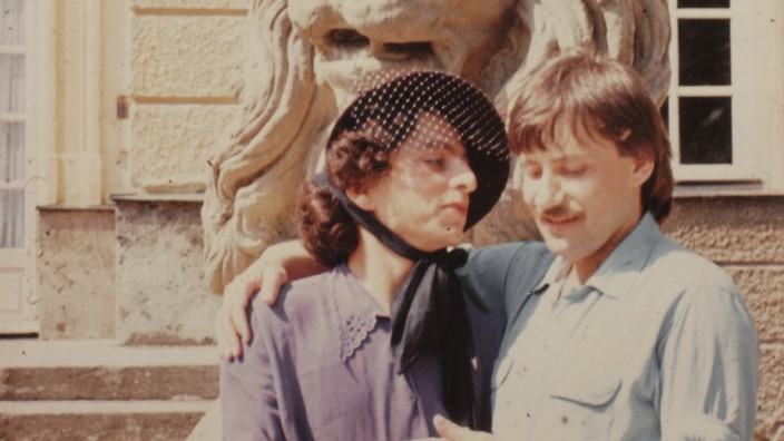Geschichte des CSD in München: Die erste richtige Schwulendemo Münchens fand im Juni 1976 im Nymphenburger Park statt.