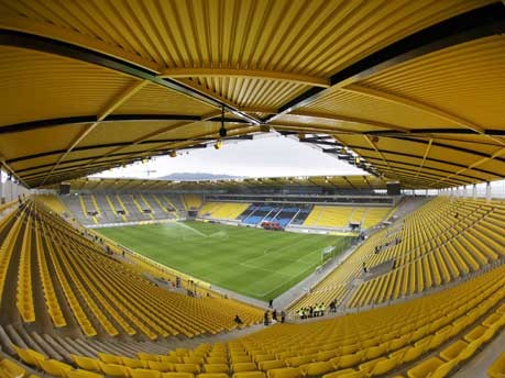 Eröffnung des neuen Tivoli-Stadions in Aachen;dpa