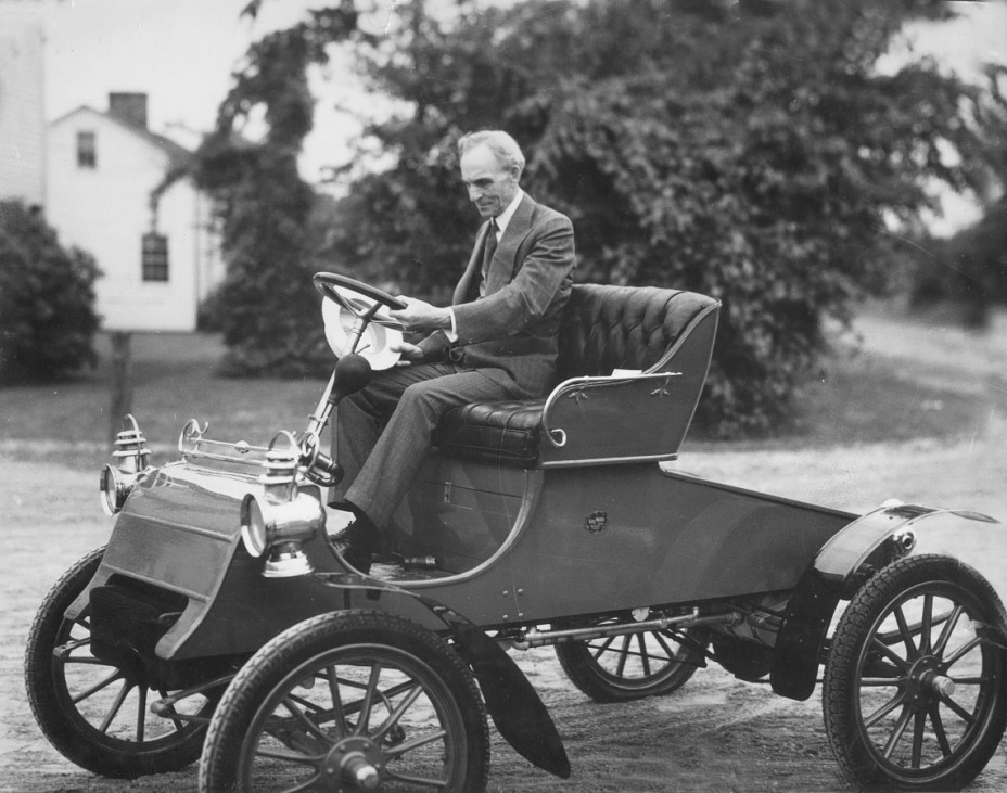Henry Ford, 1933