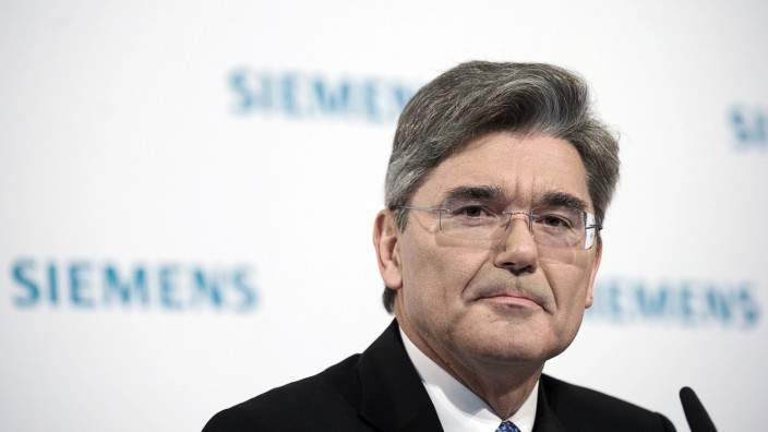 Siemens-Chef: "Wenn die Unternehmen das aber nicht selbst schaffen": Siemens-Chef Kaeser ist offen für eine gesetzliche Frauenquote.