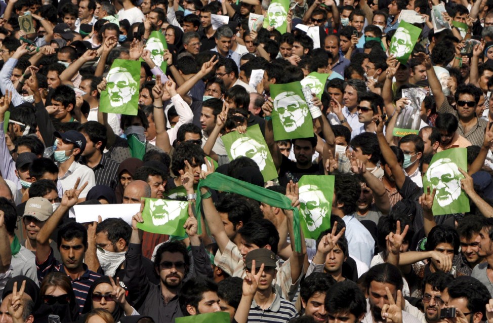 Hunderttausende protestieren in Teheran