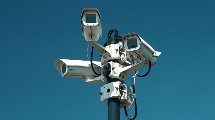 Innere Sicherheit: Mehr Kameras für noch mehr Sicherheit? Die Union wünscht sich Überwachung.