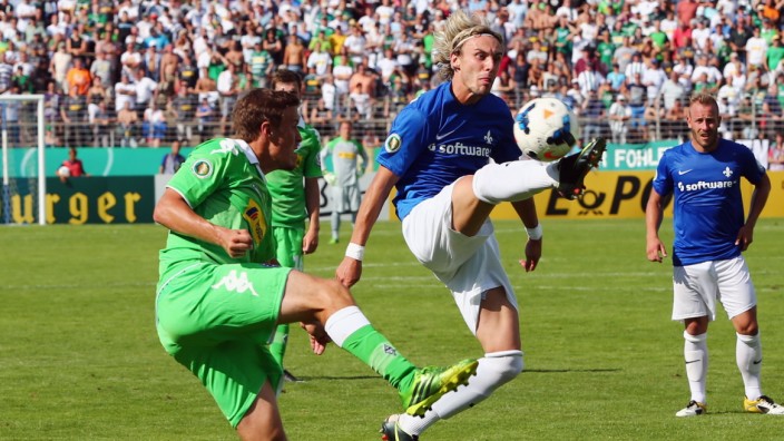 Darmstadt 98 v Borussia Moenchengladbach - DFB Cup