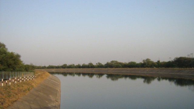 Infektionskrankheiten: Bewässerungskanäle in Gujarat im Nordwesten Indiens bieten Moskitos Brutmöglichkeiten