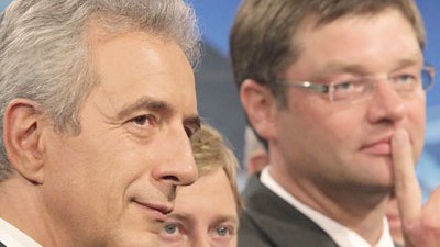 Nach den Landtagswahlen: CDU-Ministerpräsident Stanislaw Tillich (links) und FDP-Spitzenkandidat Holger Zastrow (rechts) werden Koalitionsgespräche führen. Eine schwarz-gelbe Koalition ist in Sachsen die wahrscheinlichste Option.