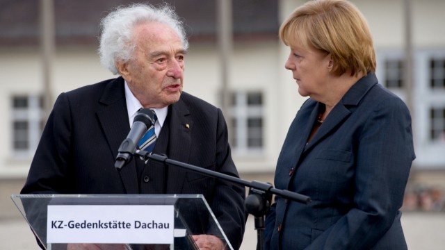 Angela Merkel Max Mannheimer in KZ-Gedenkstätte Dachau