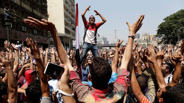 Machtkampf in Kairo: Demonstrationen von Mursi-Anhängern in Kairo