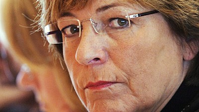 Wirbel um Dienstwagen: Ihre Dienstwagennutzung im Urlaub beschert der SPD ein Umfragetief: Ulla Schmidt