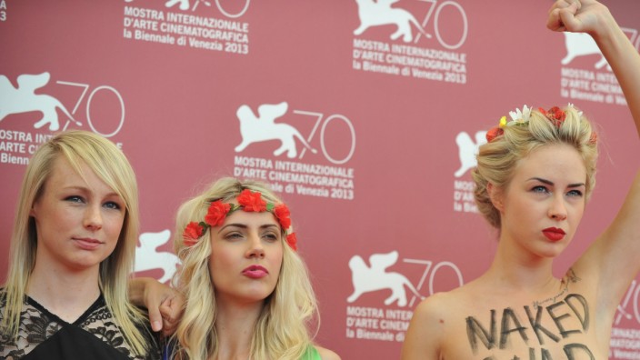 Kitty Green mit Femen-Aktivistinnen
