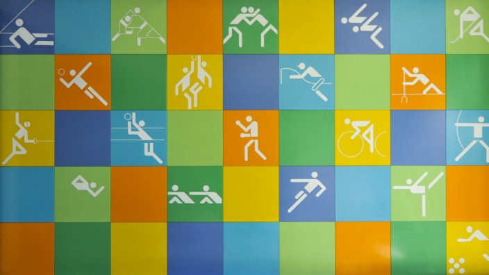 SZ-Serie: Olympisches Erbe: Alles klar: Dank Otl Aichers Reduzierung aufs Wesentliche wissen 1972 alle Olympia-Fans, welche Beschilderung zu welchem Sport weist.