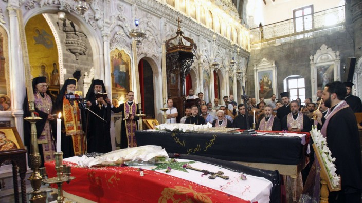 Bürgerkrieg in Syrien: Maalula in Syrien: Trauerfeier für Bewohner, die bei  Kämpfen um den Christen-Ort starben