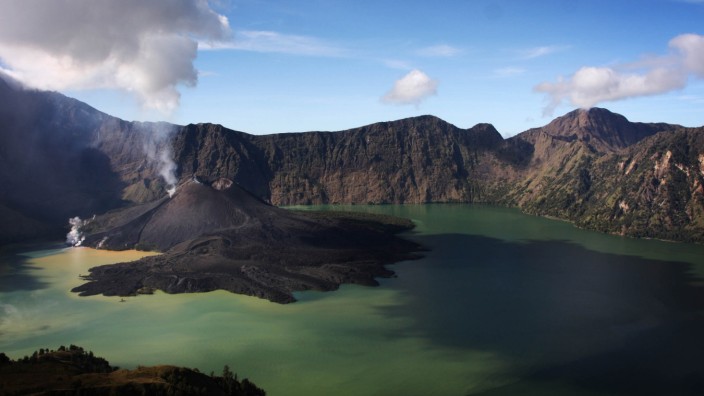 Vulkankrater auf der indonesischen Insel Lombok