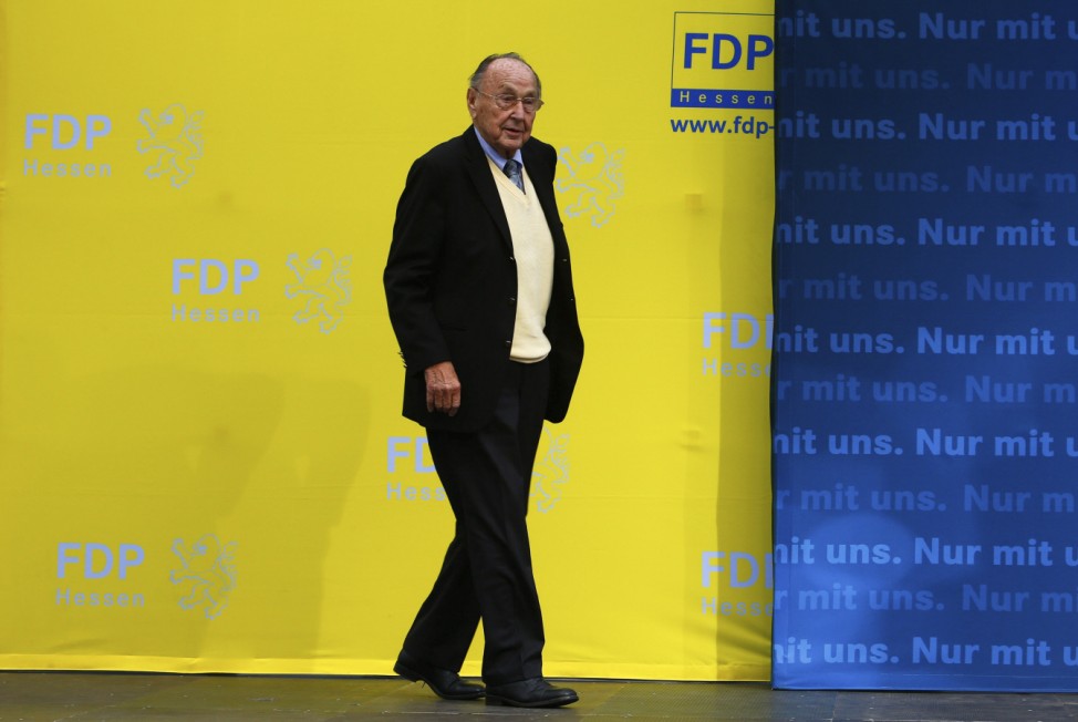 Genscher of the liberal Free Democratic Party (FDP) enters the stage during an election rally of FDP top candidate for the upcoming general elections, Bruederle, in Frankfurt