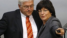 Frank-Walter Steinmeier, Ulla Schmidt, AP
