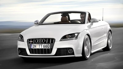 Audi TTS / TDI: Weit heruntergezogene Stoßfänger, 18-Zoll-Räder serienmäßig: der neue Audi TTS
