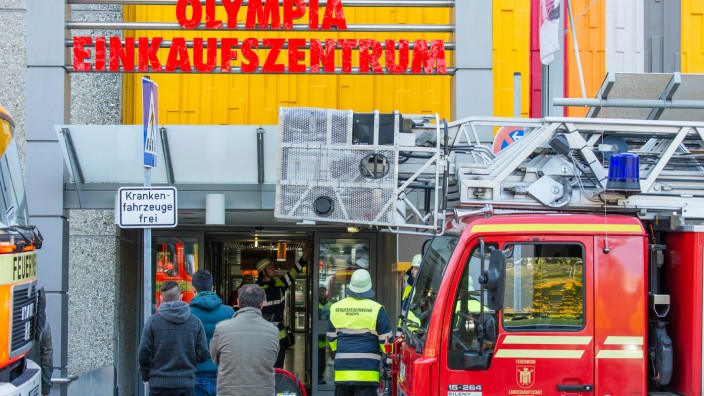 Brand und Stromausfall im Olympia Einkaufszentrum (OEZ).