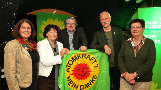 Vorbereitung auf März 2014: Auf den vorderen Listenplätzen der Grünen für die Stadtratswahl 2014 finden sich (von links) Charlotte Reitsam (Platz 5), Waltraud Heinlein-Zischgl (1), Sebastian Habermeyer (2), Jürgen Maguhn (4) und Eva Bönig (3).
