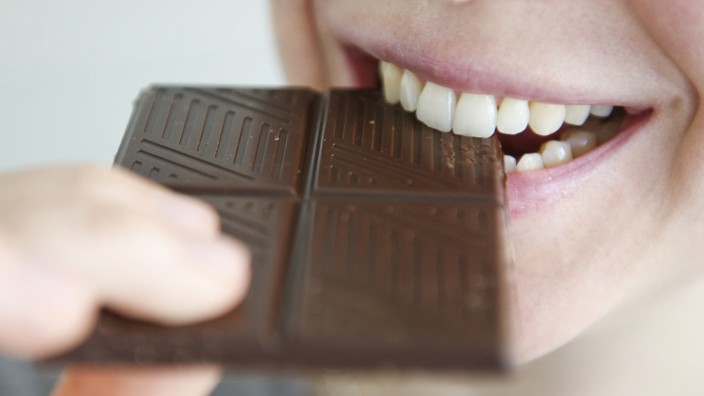 Bei Schokolade auf Anteil an Kakaobutter achten
