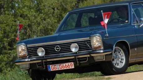 Opel Diplomat B V8: Wer in den späten 60er und 70er Jahren einen Opel Diplomat fuhr, der hatte es geschafft - der gehörte zu den oberen Zehntausend.