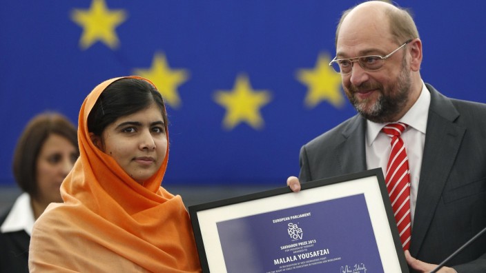 Malala Yousafzai und Parlamentspräsident Schulz