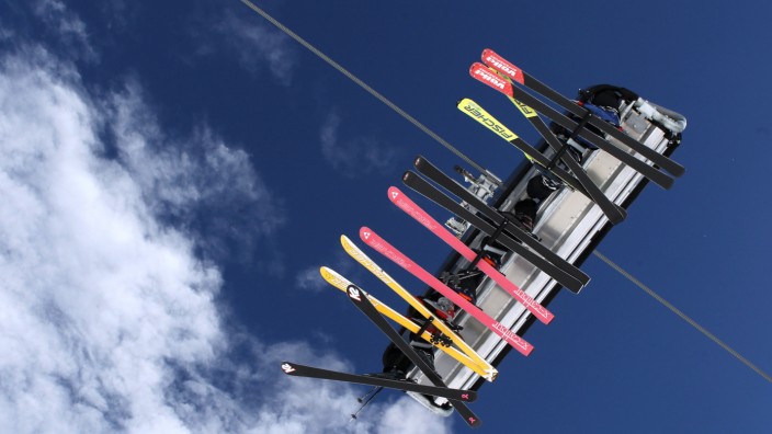 Skifahrer Ski Lift Skiurlaub