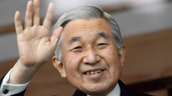 Kaiser Akihito wird 80