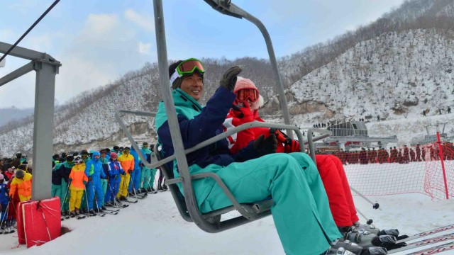 Nordkorea: Pistenglück oder Inszenierung? Skifahrer auf einem Foto der staatlichen Nachrichtenagentur KCNA