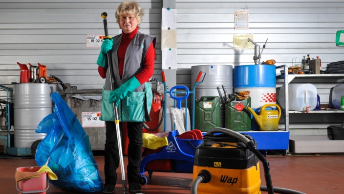 Leben mit mehreren Jobs: Christine Schöpfel hat verschiedenste Jobs, um sich über Wasser zu halten.