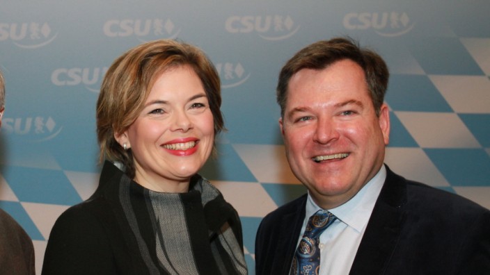 CSU vor der Kommunalwahl: Die CDU-Politikerin Julia Klöckner ließ in Rheinland-Pfalz die SPD hinter sich, Münchens OB-Kandidat Josef Schmid will es ihr nachmachen.