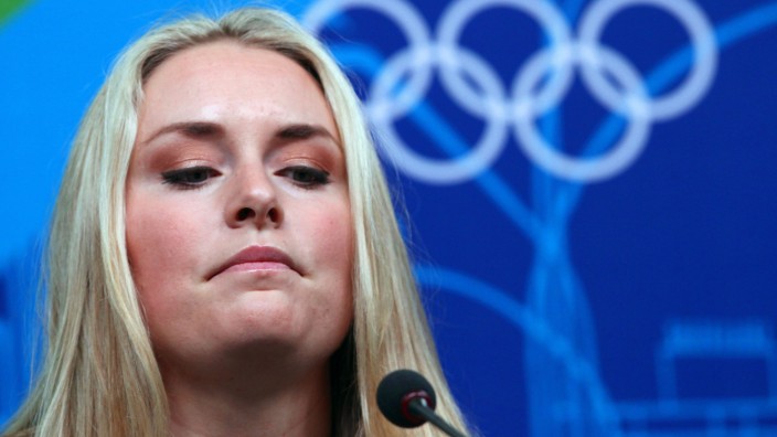 Injured Lindsey Vonn out of Winter Olympics in Sochi