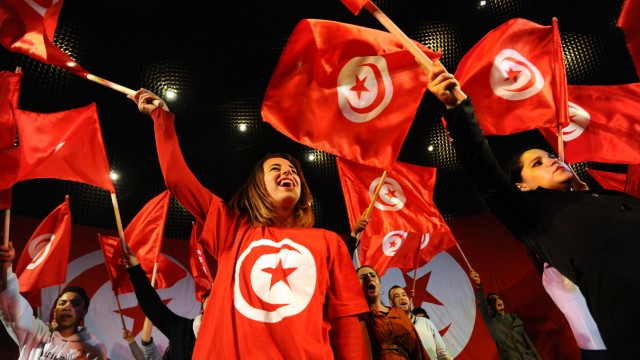 Drei Jahre nach der Revolution: Tunesier feiern den Jahrestag der Revolution. Drei Jahre sind seit dem Sturz von Diktator Zine El Abidine Ben Ali am 14. Januar vergangen.