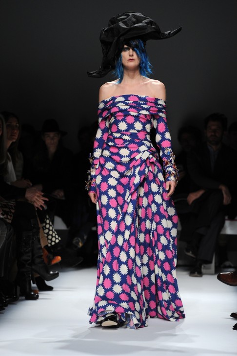 Schiaparelli : Runway- Paris Fashion Week - Haute Couture S/S 2014