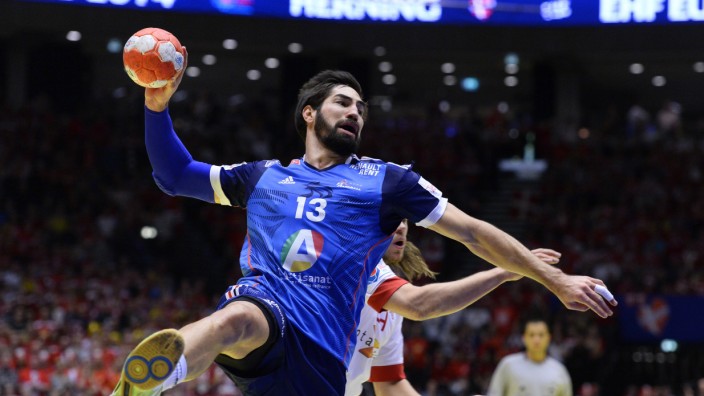 Handball: Bester Spieler des Turniers und Europameister: Frankreichs Handball-Held Nikola Karabatic.