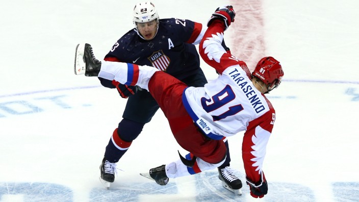 Ice Hockey - Winter Olympics Day 8 - United States v Russia