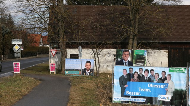Markt Indersdorf: Obesser trifft Eschenbecher: CSU und Freie Wähler werben am Ortseingang von Markt Indersdorf für ihre Bürgermeisterkandidaten.