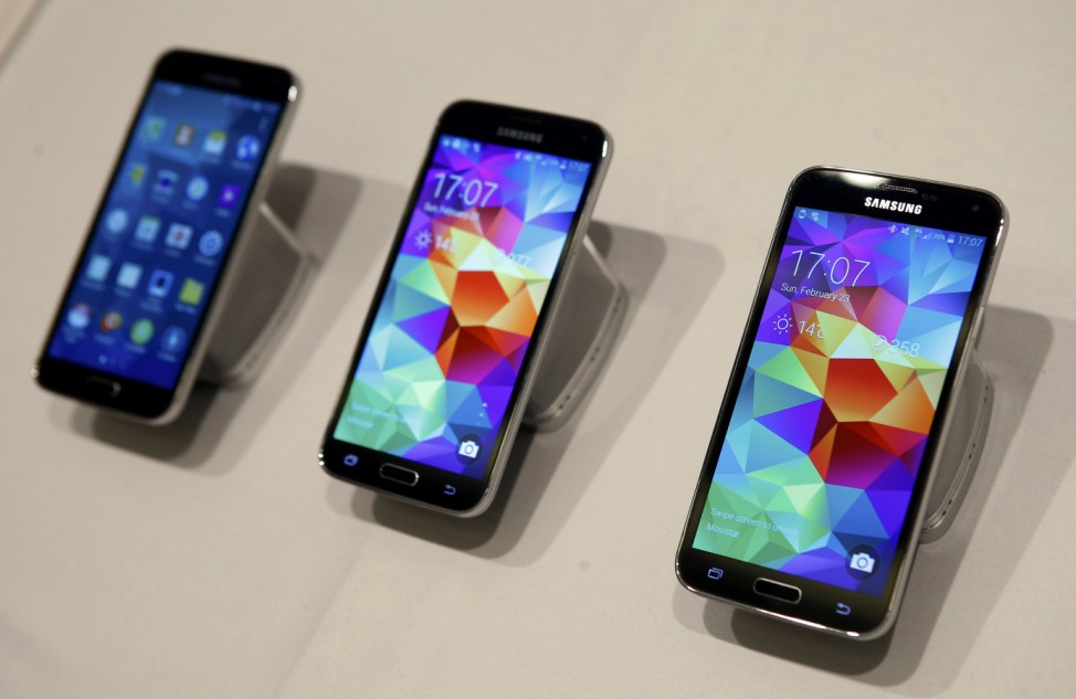 New Samsung Galaxy S5 smartphones are seen on a display at the Mobile World Congress in Barcelona